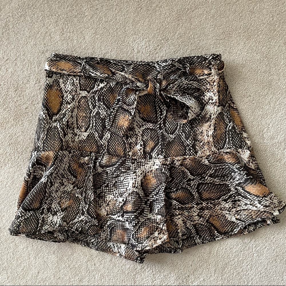 Zara Snakeskin Print Skort
